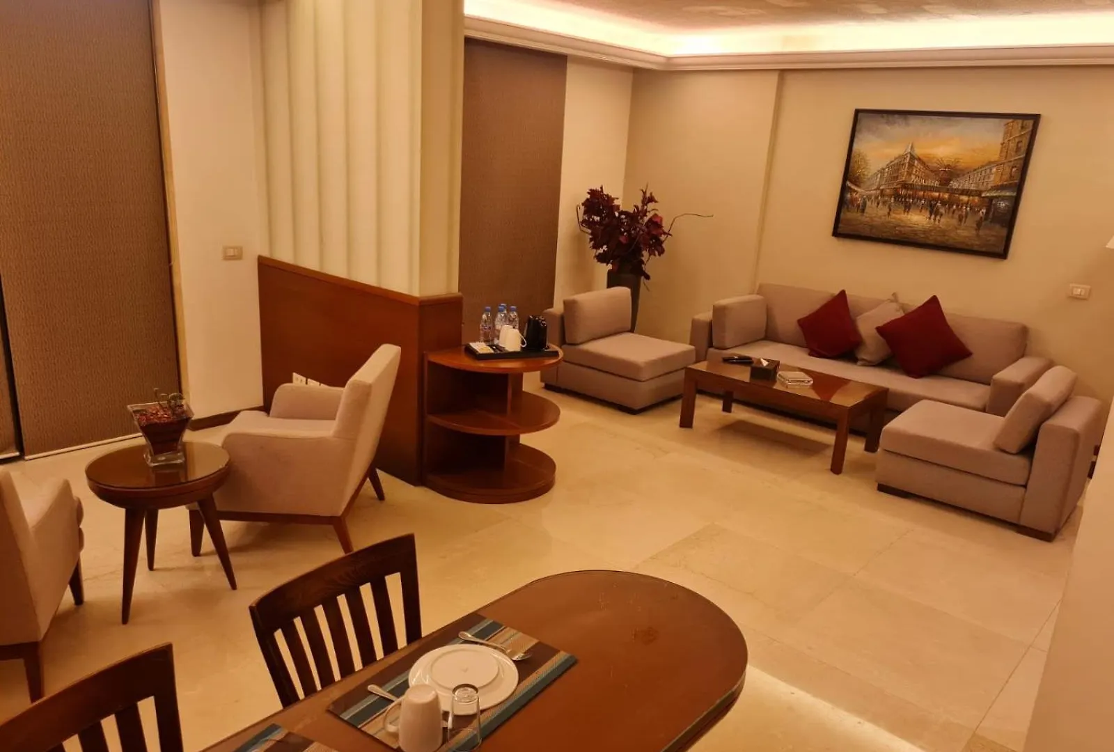 ביירות King Suites Hotel
