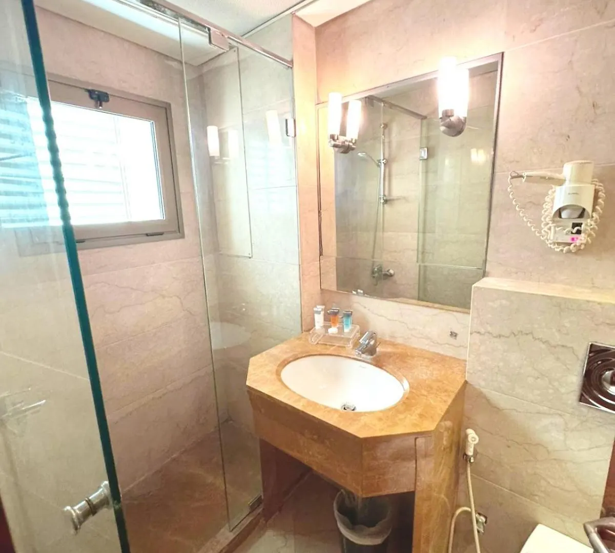 ביירות King Suites Hotel