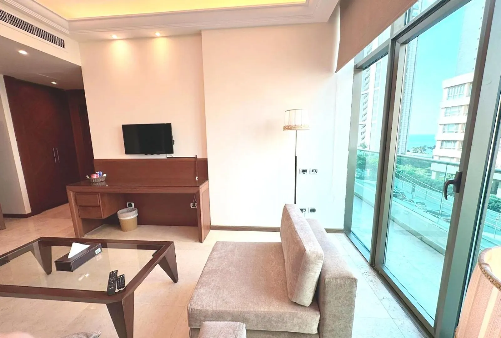 ביירות King Suites Hotel